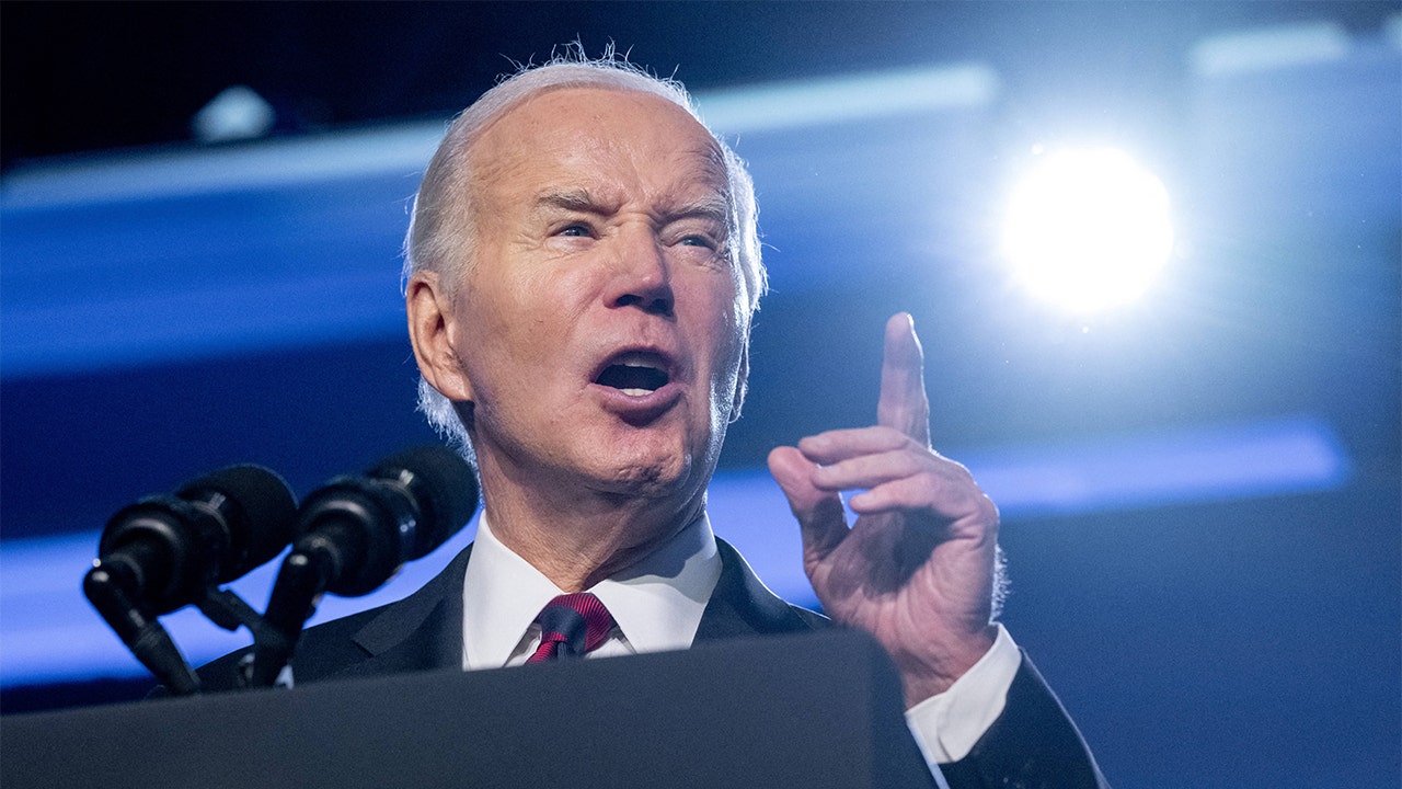Dems Team Up With GOP to Overturn Biden's Climate Regulations